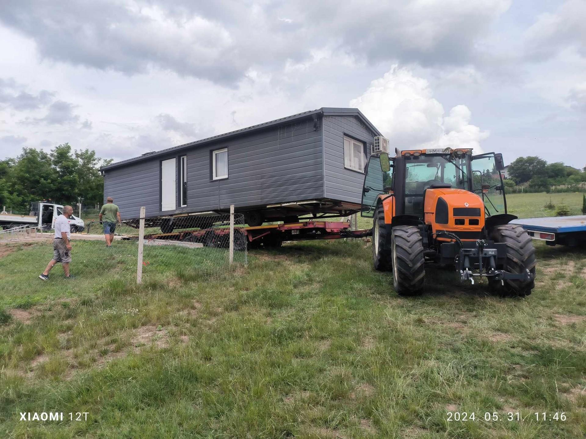 uj-hoszigetelt-haz-atszallitasa-pest-varmegyeben5