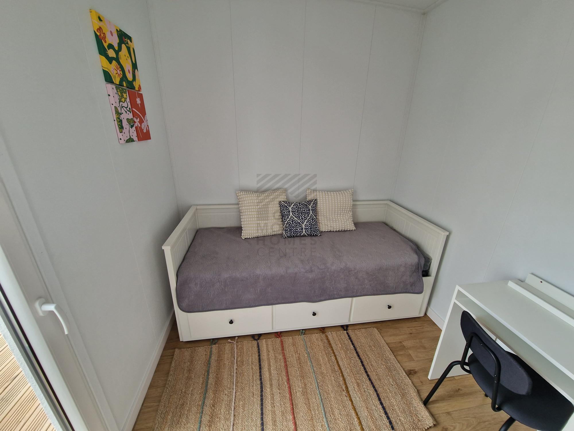 L-Box 6. Vakolt - Bemutatóház - Image 18